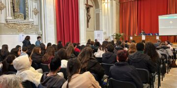 Modica, la ricerca sulla Generazione Z condotta dalla scuola per assistenti sociali Stagno D’Alcontres