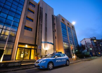 Ragusa, false residenze ai migranti per ottenere i permessi di soggiorno: sei indagati