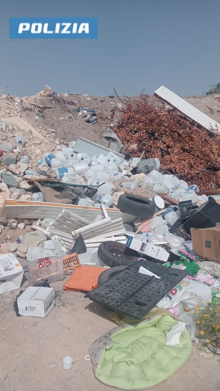 Modica, raccolta abusiva di rifiuti: una denuncia e due mezzi sequestrati