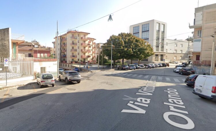 Ragusa, chiarimento tra ragazzi finito male: un giovane in ospedale