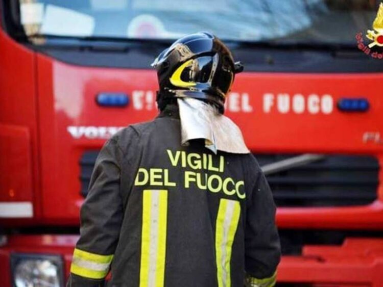 Ragusa, incendio in un’abitazione di via Archimede