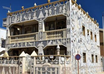 Ladri in azione a Marina di Acate, presi di mira i cancelli di numerose abitazioni