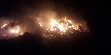 Contrada Randello, in fiamme il deposito attrezzi e l’alloggio di una azienda agricola