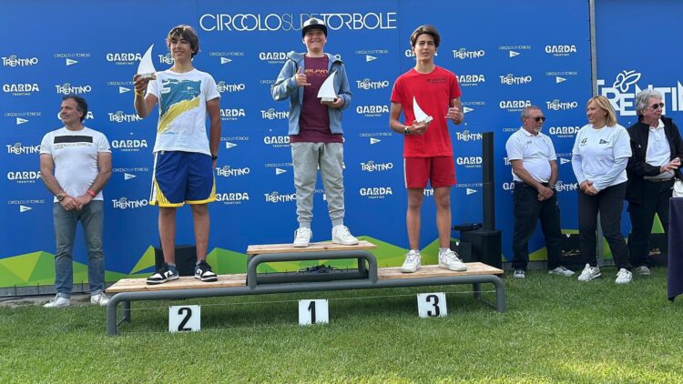 Windsurf, Ragusa sul podio: successo straordinario al trofeo Neirotti sul lago di Garda