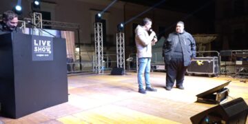 Cristiano Distefano e Carmelo Caccamo hanno fatto registrare il sold out ieri sera in piazza Duomo