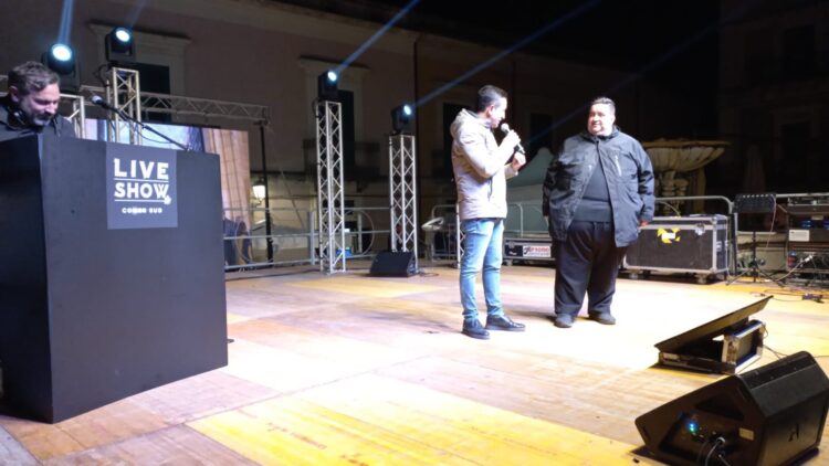 Cristiano Distefano e Carmelo Caccamo hanno fatto registrare il sold out ieri sera in piazza Duomo