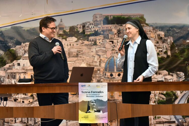 Ragusa, suor Teresa Forcades e l’amore nella diversità