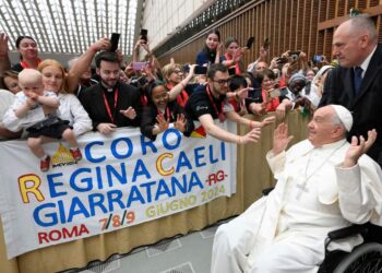 Giarratana, il coro Regina Caeli ha incontrato Papa Francesco