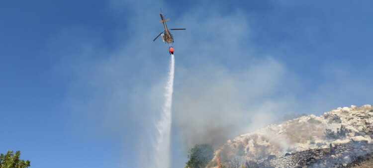 Area forestale in fiamme a Chiaramonte
