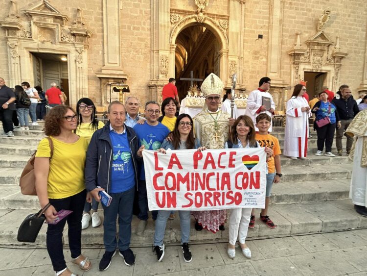 Vittoria e il “Viagghiu a San Giuvanni”, l’impegno del vescovo di Ragusa per la pace