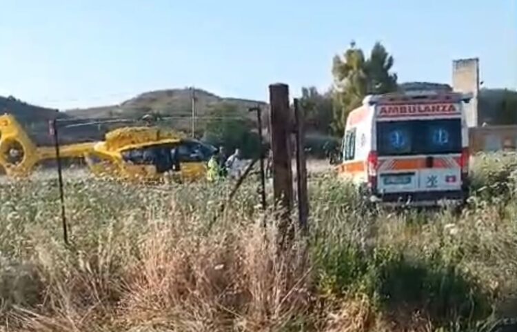 Giarratana, l’ambulanza non può accedere agevolmente alla pista di elisoccorso