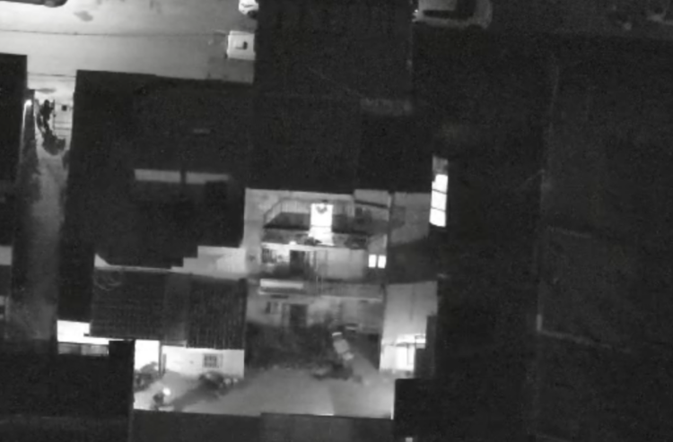 Tenuto in ostaggio per un debito di droga, è stato liberato dalle forze speciali dei carabinieri: due arresti a Scicli e a Siracusa