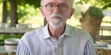 Ragusa, il maestro della sana alimentazione Franco Berrino sarà presente “A tutto volume”