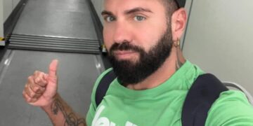 Ragusa piange la scomparsa del “prof” Gianluca Comandè
