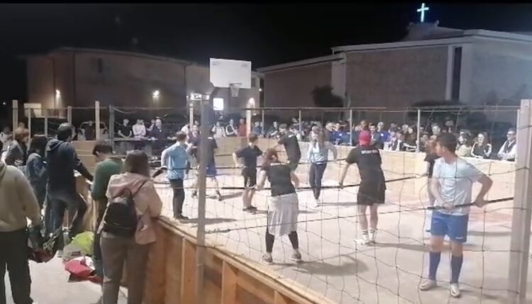 Preziosissimo sangue a Ragusa, numerose le squadre partecipanti al torneo misto di calcio balilla umano