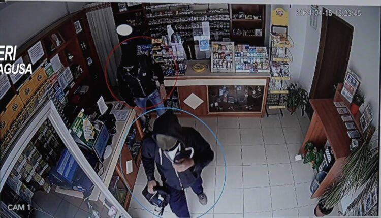 Rapina in tabaccheria a Ispica dello scorso mese di aprile, scovati e in carcere i tre presunti autori