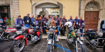 Moto storiche nel barocco ibleo baciata da un grande successo
