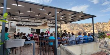 Modica, le messe di quartiere a San Pietro apostolo