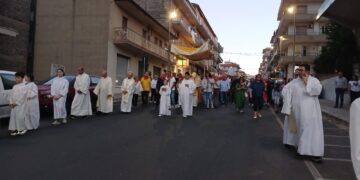 Numerosi fedeli ieri alla festa del Sacro Cuore di Gesù a Ragusa