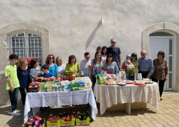 Sfilata del carretto siciliano, domani a Comiso la raccolta dei doni per la “cena” in onore di Sant’Antonio di Padova