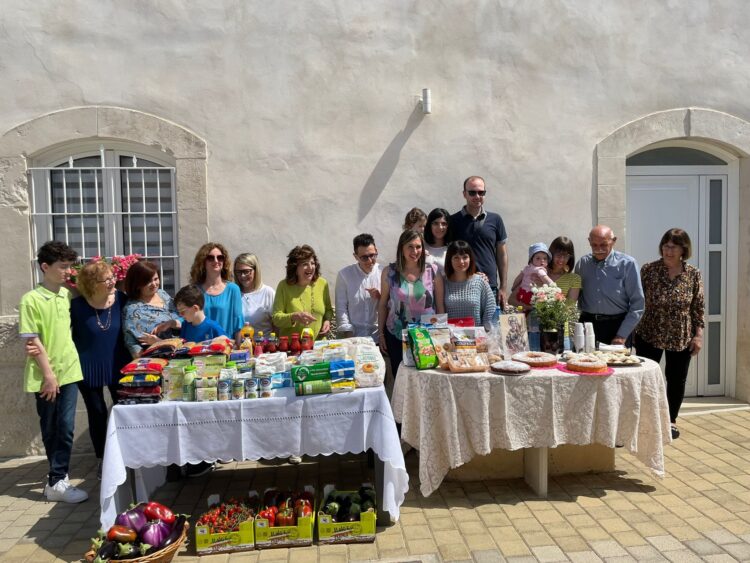 Sfilata del carretto siciliano, domani a Comiso la raccolta dei doni per la “cena” in onore di Sant’Antonio di Padova