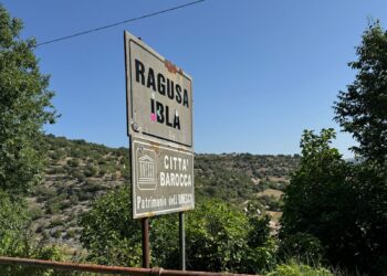 “Alcune tabelle di Ibla un obbrobrio, da modificare al più presto”