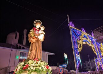 Comiso, festeggiato Sant’Antonio di Padova con la processione esterna del simulacro