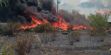 Santa Croce, in fiamme l’area esterna del centro comunale di raccolta