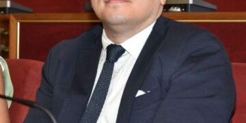Ragusa, abbassamento del livello stradale e del marciapiede di 50 cm in corso Vittorio Veneto. Il consigliere Zagami chiede interventi