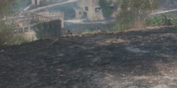 Vittoria, in fumo l’ex cartiera. Bloccati i pozzi di Sicilia Acque a causa di un incendio