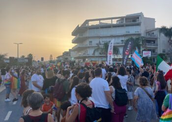 Il Ragusa Pride a Marina una festa colorata e allegra con una motivazione seria: “Chiediamo pari dignità per tutti”