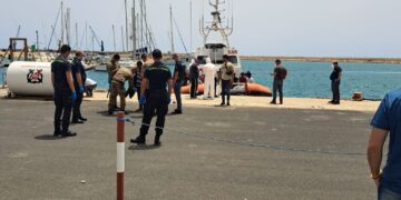 Sbarco al porto di Pozzallo: 37 migranti dalla Siria e dal Bangladesh