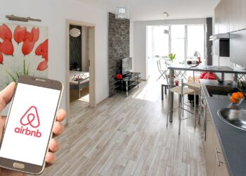 Da polizia di Stato e Airbnb i consigli per evitare le truffe online