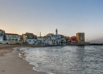 Punta Secca, arrivano le docce con gettoniera