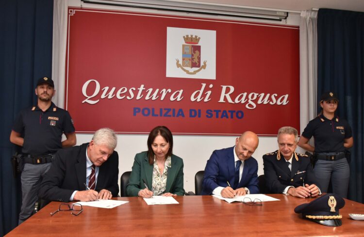 Un protocollo per prevenire bullismo, cyberbullismo e dipendenze patologiche