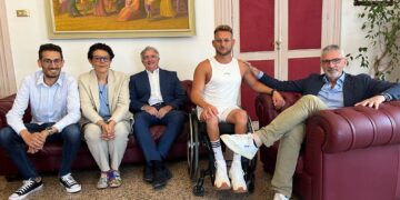 La bella storia dell’atleta paralimpico Alessandro La Terra ricevuto al Comune di Ragusa