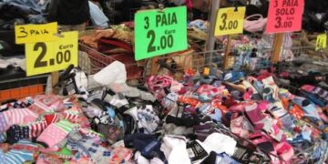Controllo interforze al mercato settimanale di Marina di Ragusa, riscontrate varie anomalie