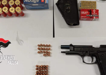 Modica, deteneva arma clandestina: operaio finisce ai domiciliari