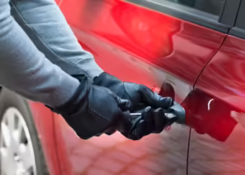 Furti di auto in provincia di Ragusa, misura cautelare per quattro pluripregiudicati catanesi