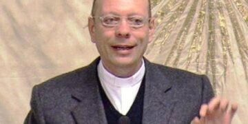 Arrivano le nomine del vescovo di Ragusa, padre Floridia spostato a Vittoria. Il nuovo parroco di San Giorgio è don Giuseppe Antoci