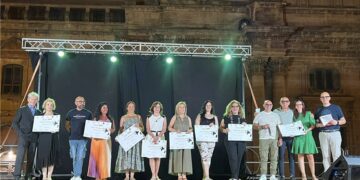 Il palco della danza iblea ieri sera all’ombra della cattedrale di Ragusa