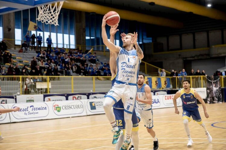 La Virtus Ragusa si affida al play estone Erkmaa