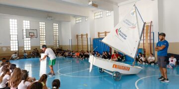 Quando la vela approda tra i banchi di scuola