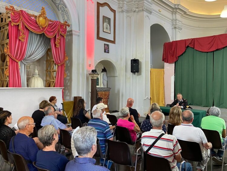 Truffe agli anziani, campagna preventiva dei carabinieri