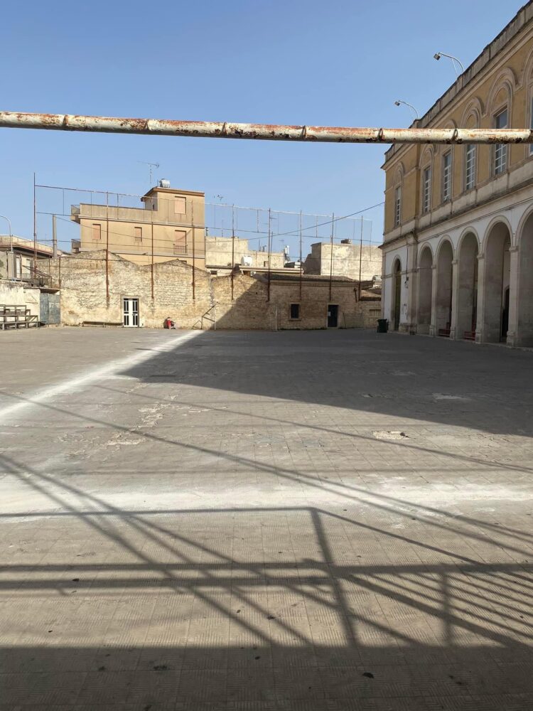 Modica, consegnati i lavori di manutenzione straordinaria e riqualificazione del cortile dell’oratorio Don Bosco