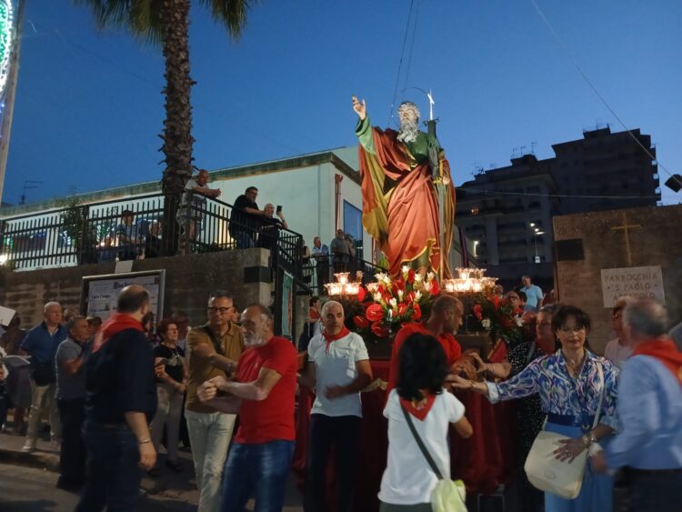 San Paolo apostolo a Ragusa, ieri sera numerosi fedeli e devoti alla processione