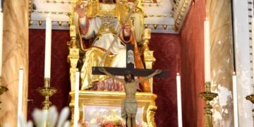 Comiso, la vigilia della festa esterna per onorare il patrono con la raccolta del frumento e del pane