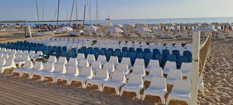Teatro in spiaggia a Scoglitti, si comincia da venerdì