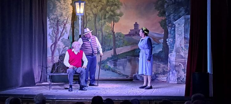 Scoglitti, tutto pronto per l’esordio del teatro in spiaggia