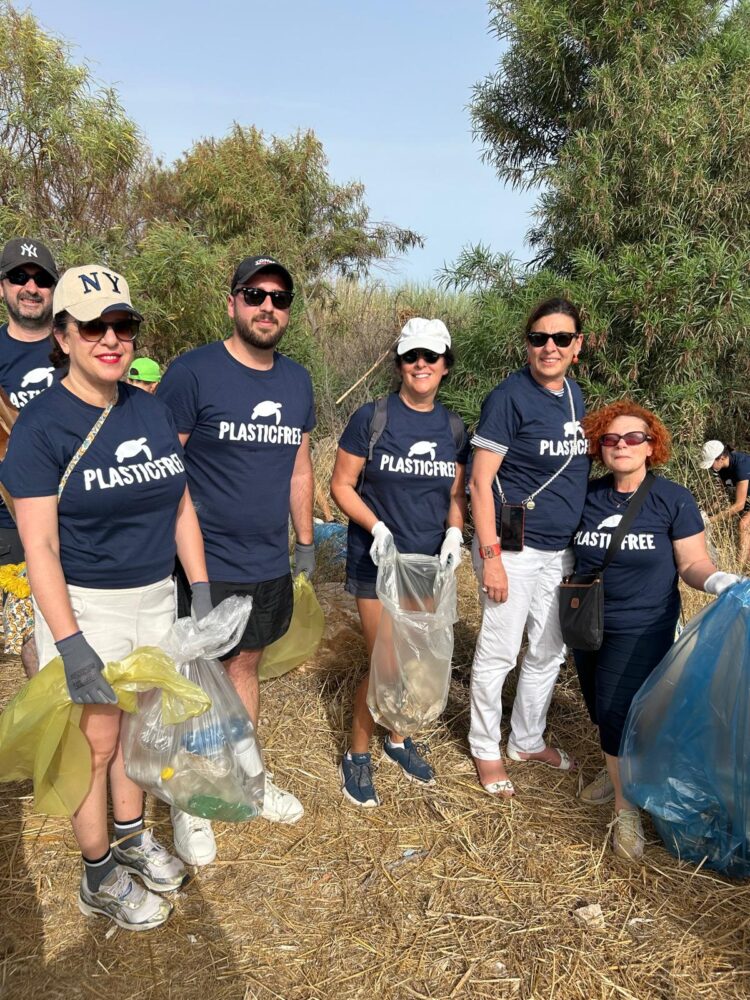 Clean up a Marina di Modica, raccolti oltre 1500 chili di rifiuti